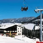 Hotel Salzburger Dolomitenhof 3*