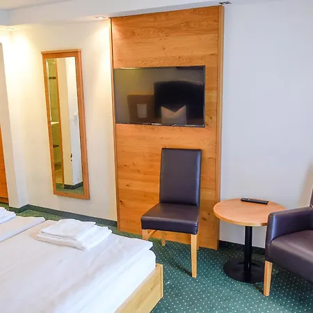 Salzburger Dolomitenhof Hotel 3*