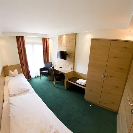 Salzburger Dolomitenhof アンベルク・イム・ランマータール